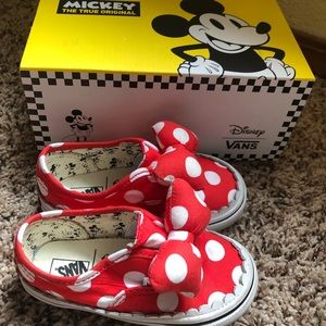 Disney Minnie Vans